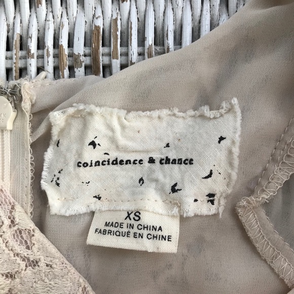 EUC {Urban Outfitters} Ivory Lace Dress XS - Picture 4 of 6